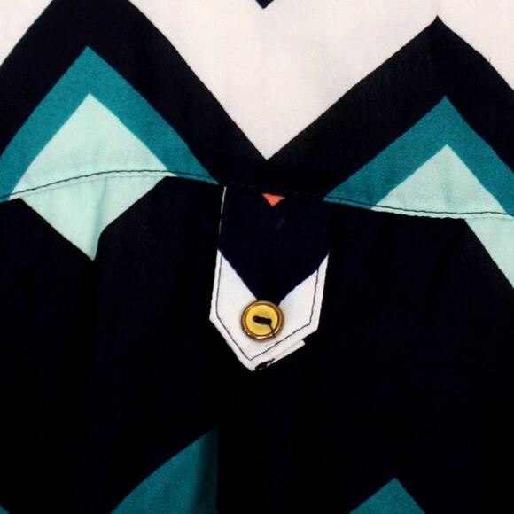 Rue 21 Colorful Chevron Pattern Henley Blouse Size M - Picture 11 of 13